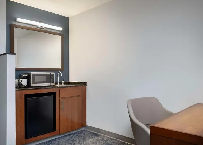 Hyatt Place Lakeland Center