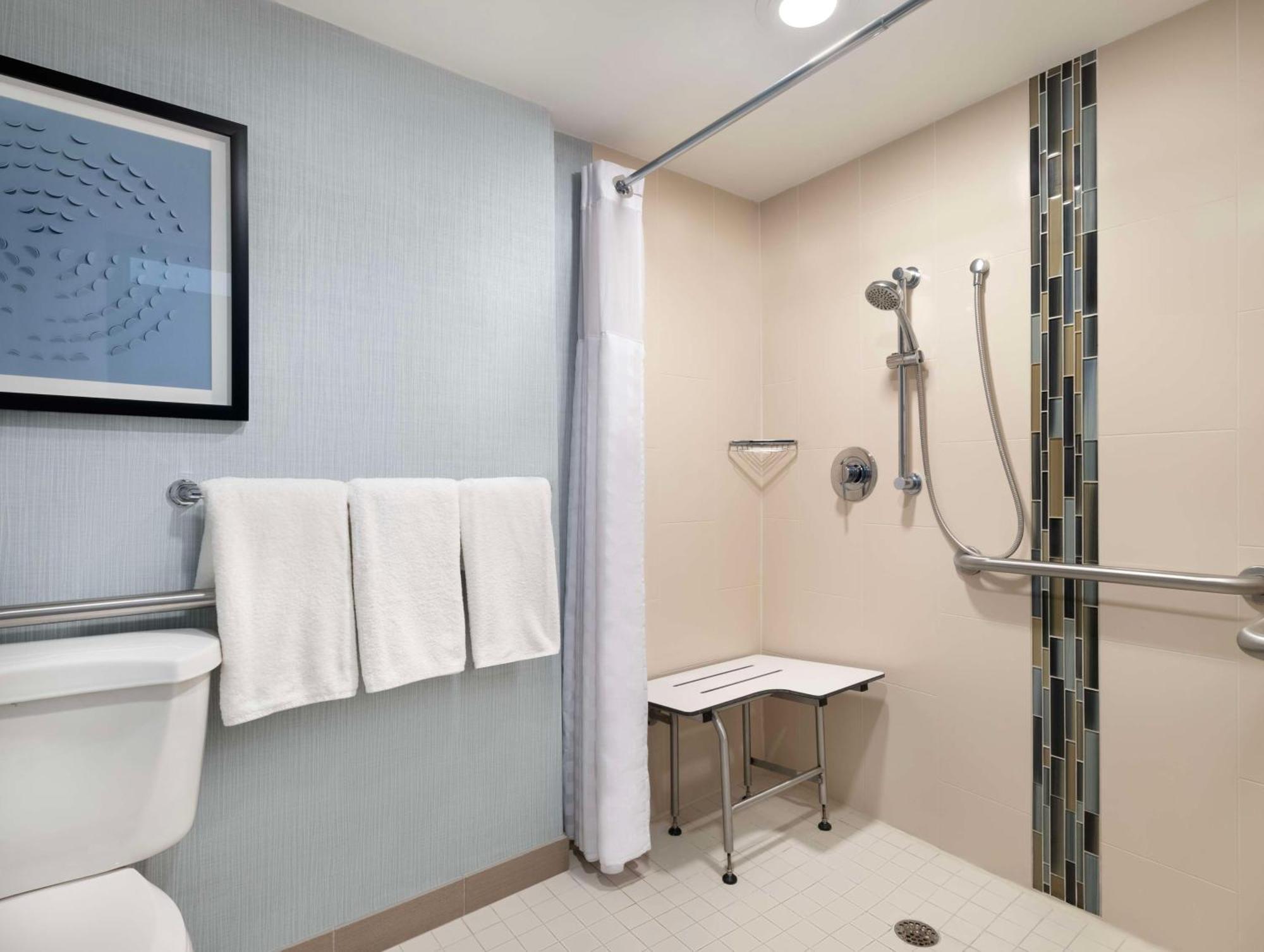 Hyatt Place Center Hotel 3*