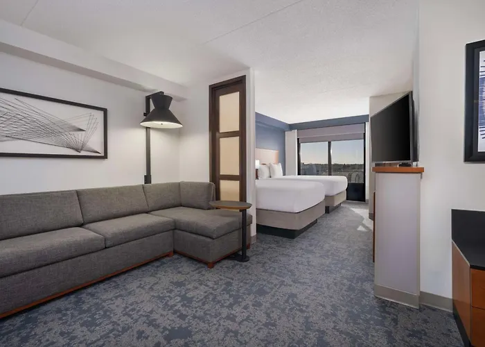 Hyatt Place Lakeland Center