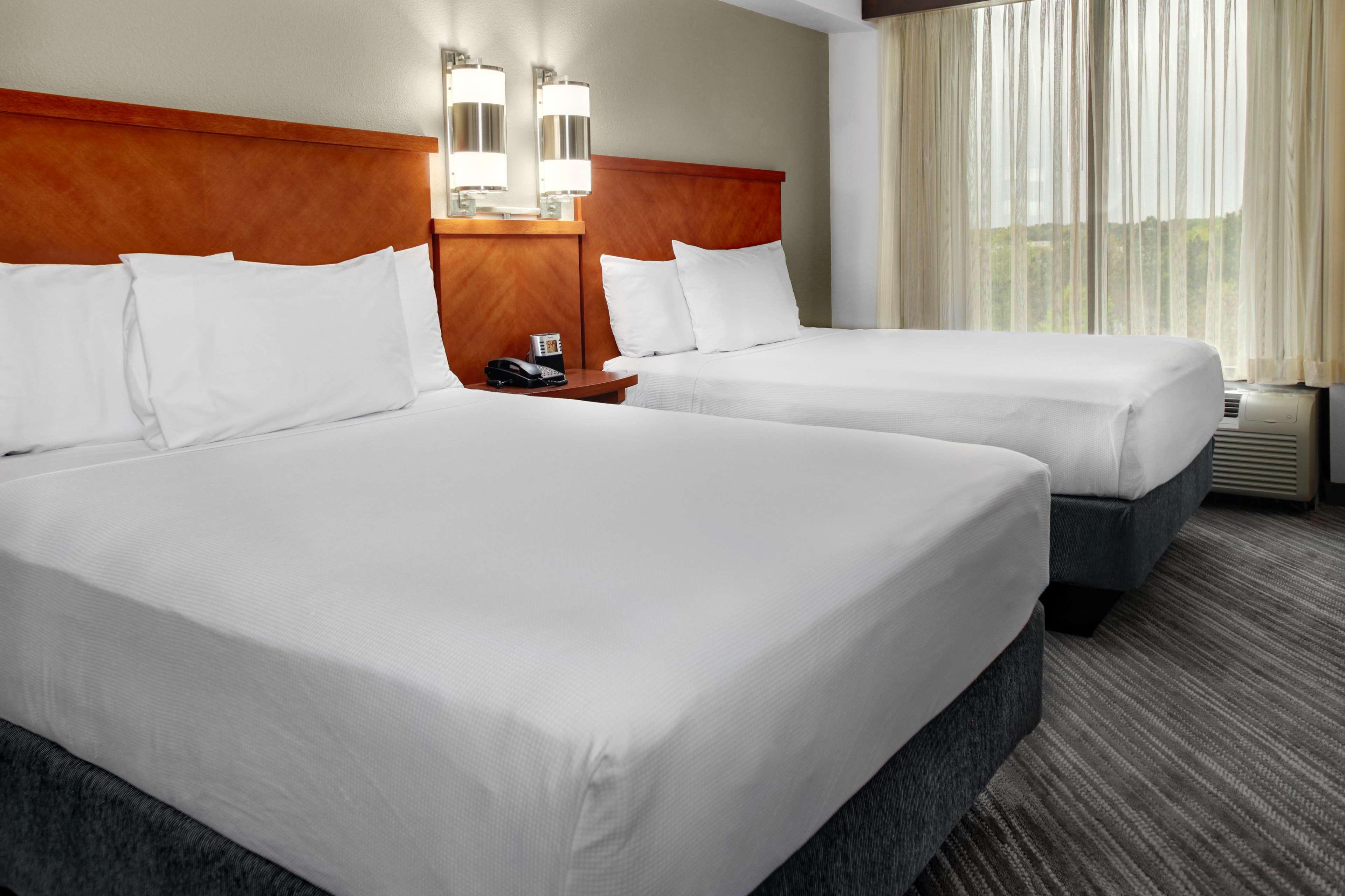 Hyatt Place Center Hotel 3*